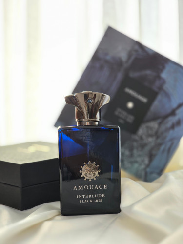 امواژ انترلود بلک ایریس عطر دودی چوبی (مردانه)مسترکوالتی